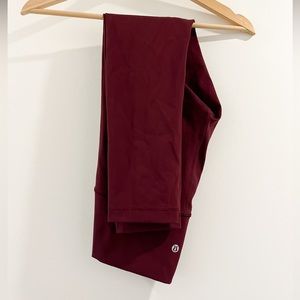 Wonder Under Maroon 21” Crop Legging